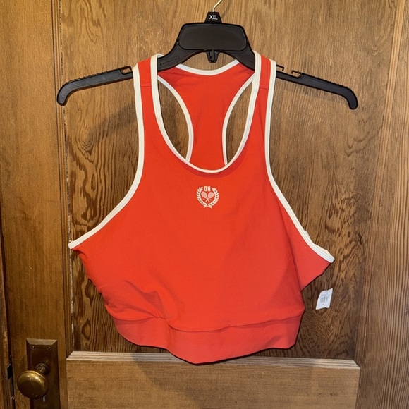 Old navy red sports bra and bike shorts set - Picture 2 of 5